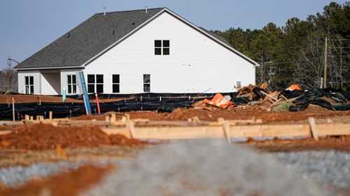 Homebuilding in US sees biggest drop since April 2020 - Vimarsana News