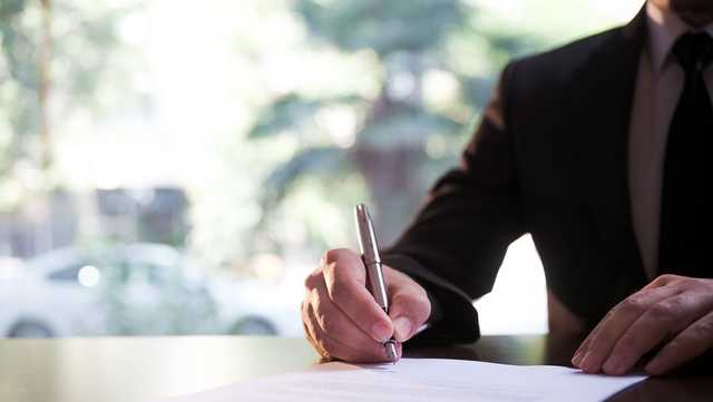 FTC banning most employers from using noncompete clauses; legal challenges ahead - Vimarsana News