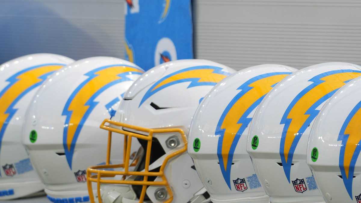 Los Angeles Chargers players rescued by Dallas fire department after getting stranded in a hotel elevator
