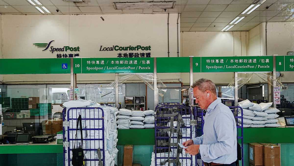 Hong Kong halts US-bound packages amid escalating tariff war