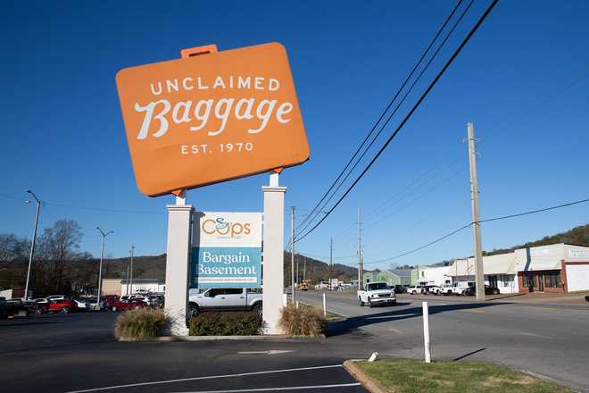 The&#x20;store,&#x20;which&#x20;occupies&#x20;a&#x20;city&#x20;block&#x20;in&#x20;Scottsboro,&#x20;attracts&#x20;tourists&#x20;from&#x20;all&#x20;over&#x20;the&#x20;world.