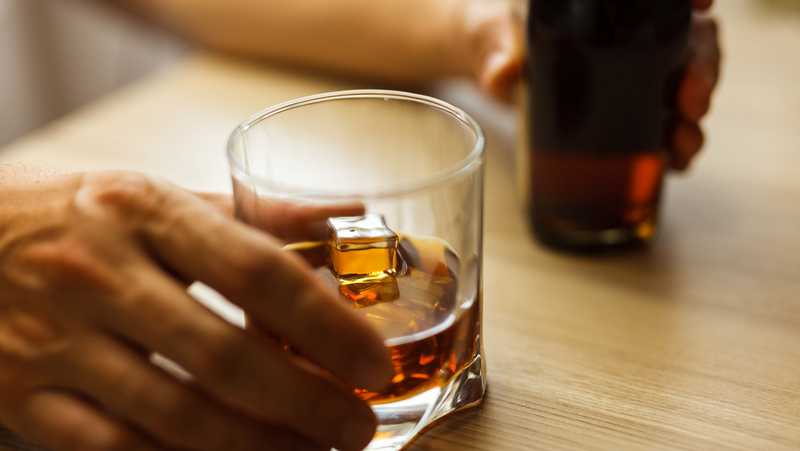 Surgeon General sounds alarm about link between alcohol and cancer