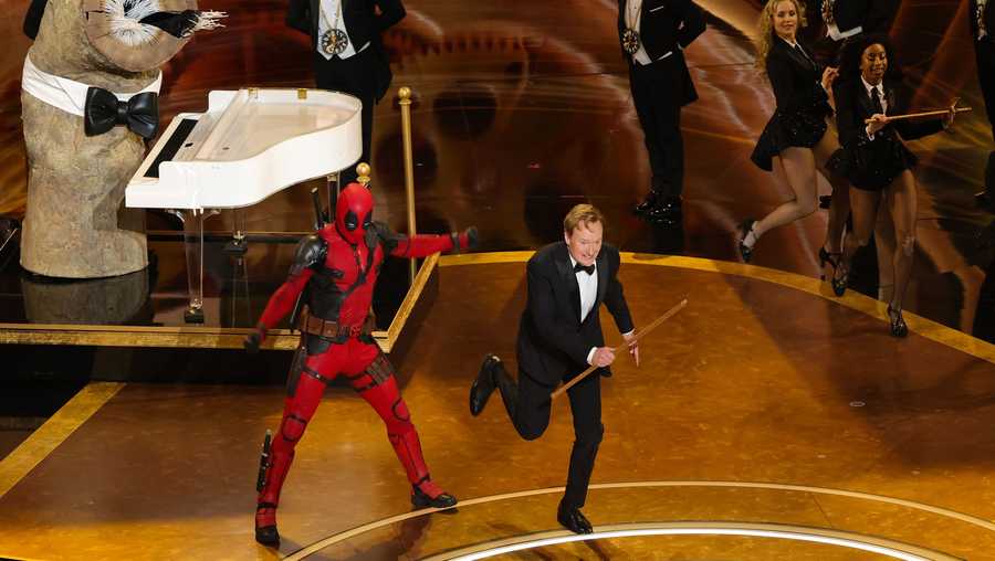 conan obrien, ryan reynolds