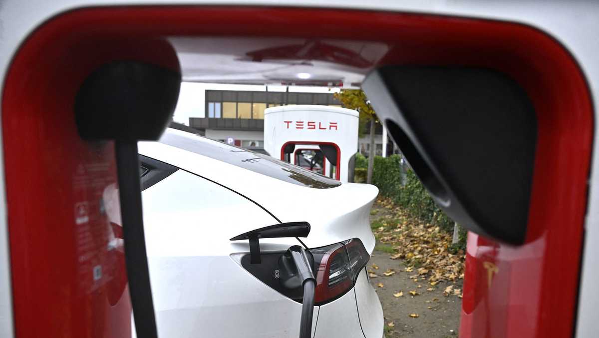 Tesla ends Model S and X as it pivots to robotaxis - WJCL