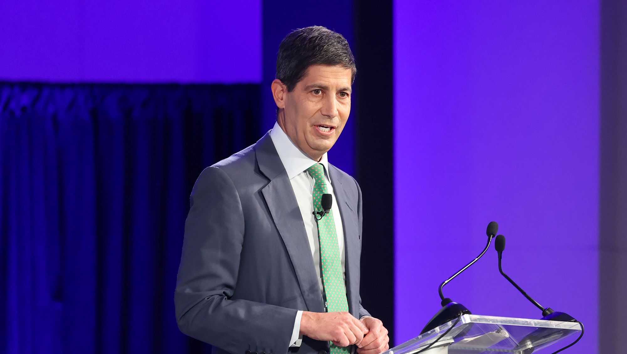 Who is Kevin Warsh , Trump Federal Reserve chair nominee ? 
