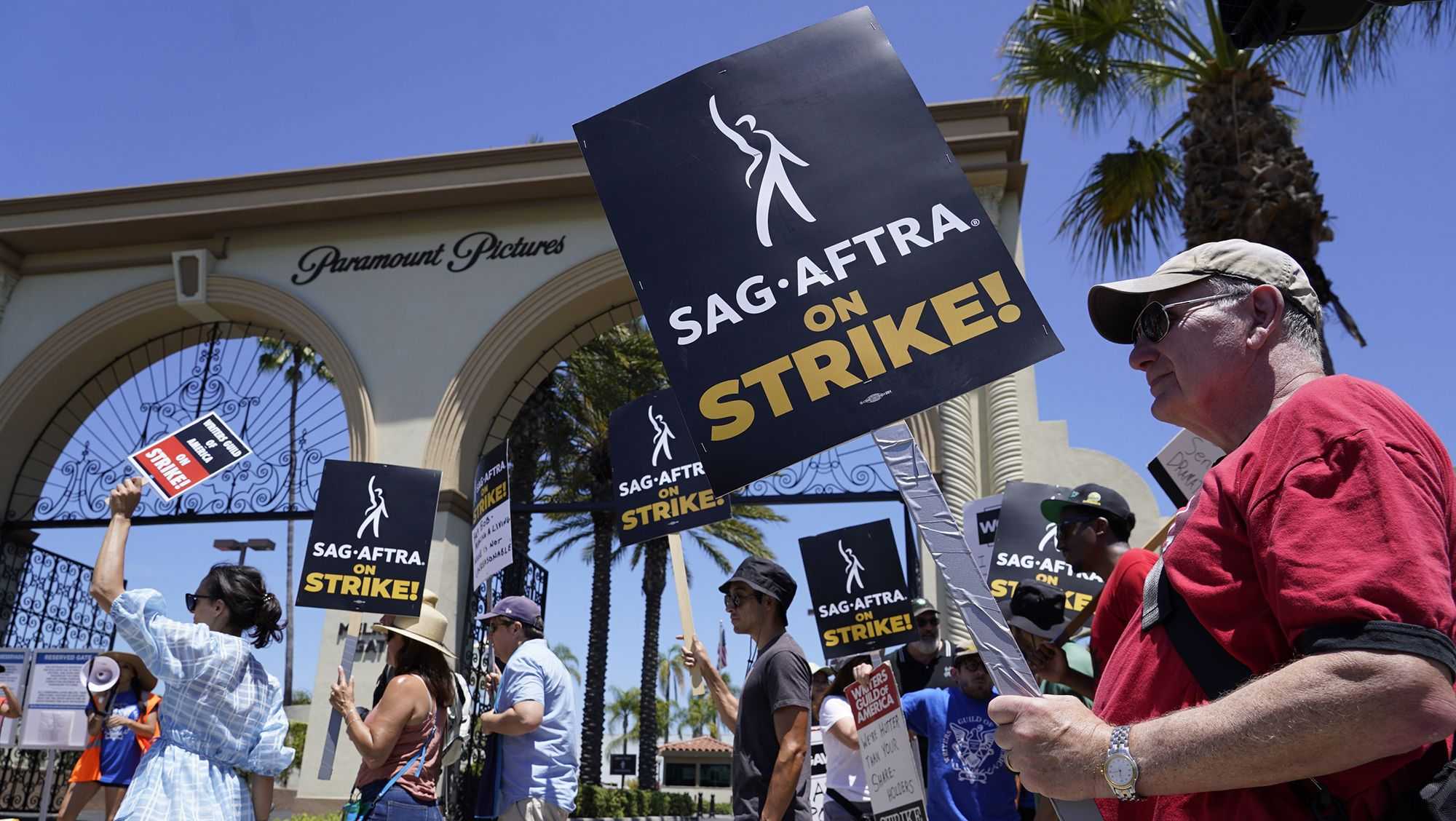 Why celebrities are on strike: Not every actor makes Tom Cruise money - Vimarsana News