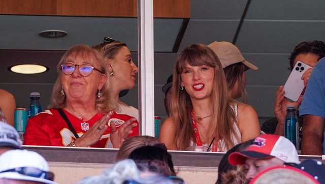 Taylor Swift and Travis Kelce: How friendship bracelet linked them - Vimarsana News