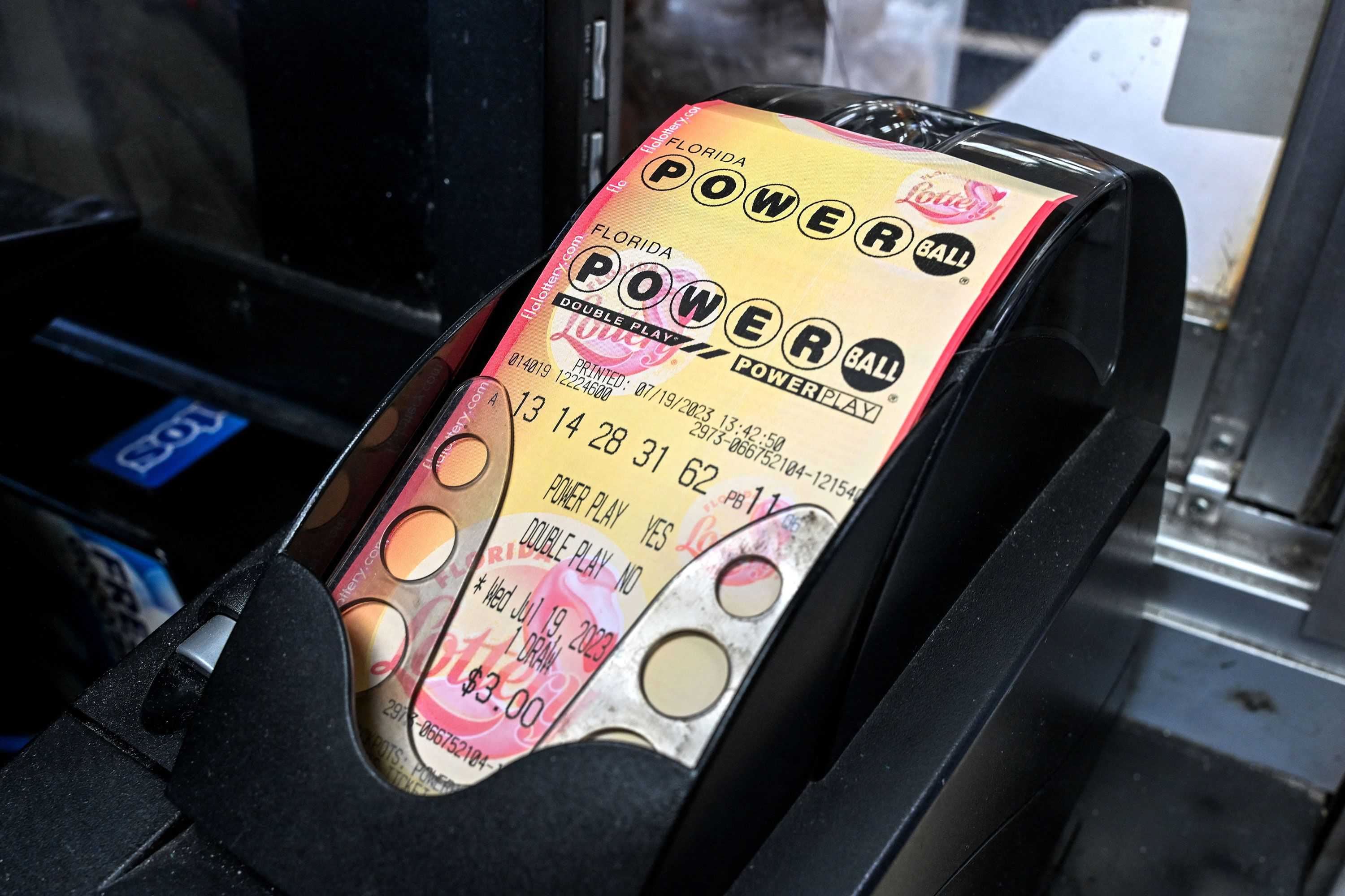 Powerball Jackpot Soars To $672 Million For Next Drawing