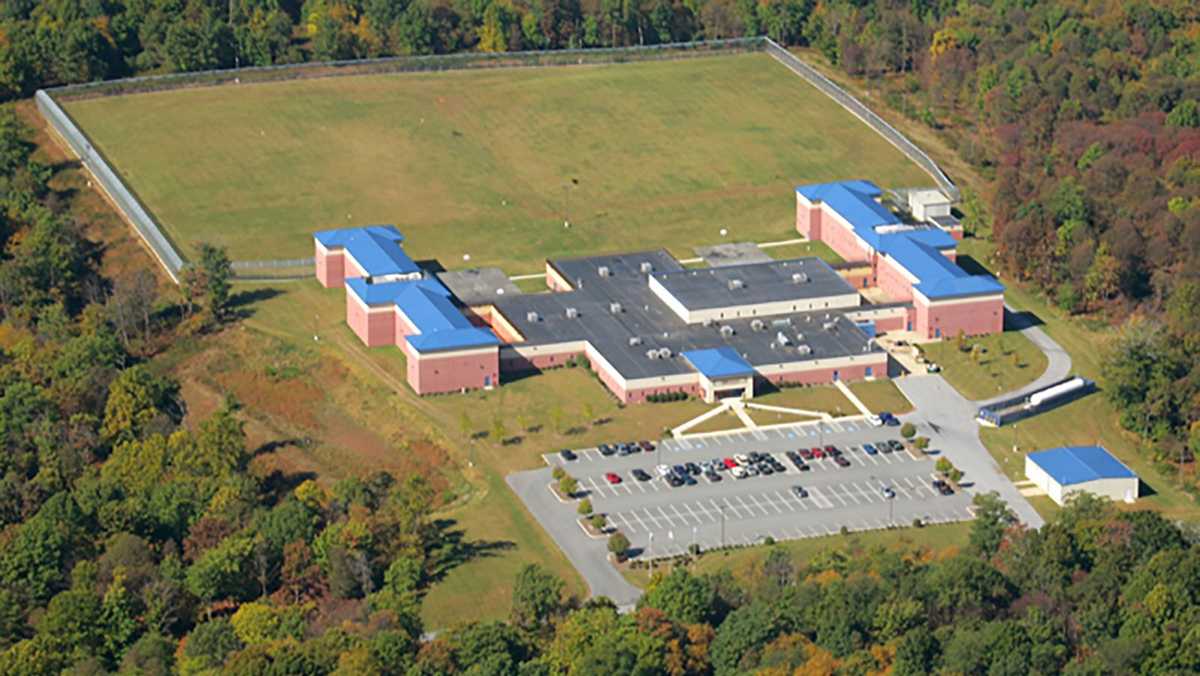 Police: 9 juveniles in custody after escaping PA detention center