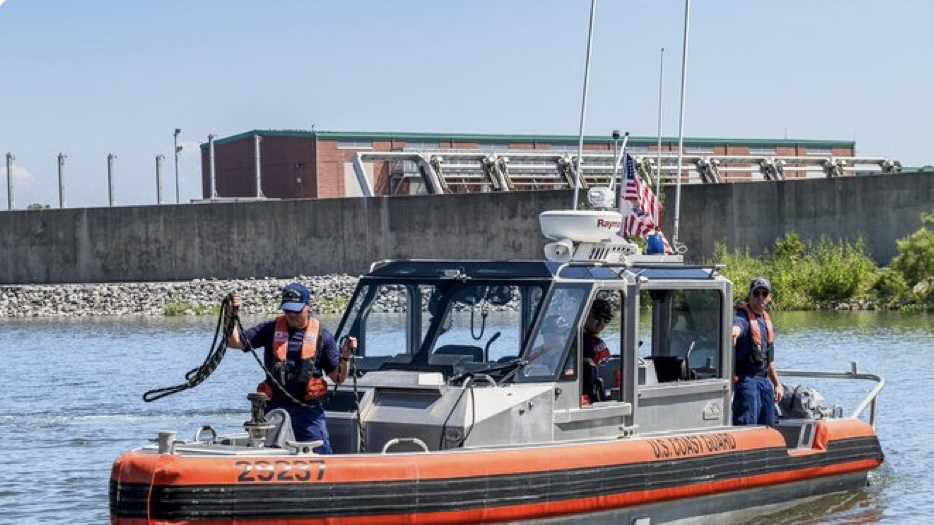 Coast Guard suspends search for missing Mississippi pilots