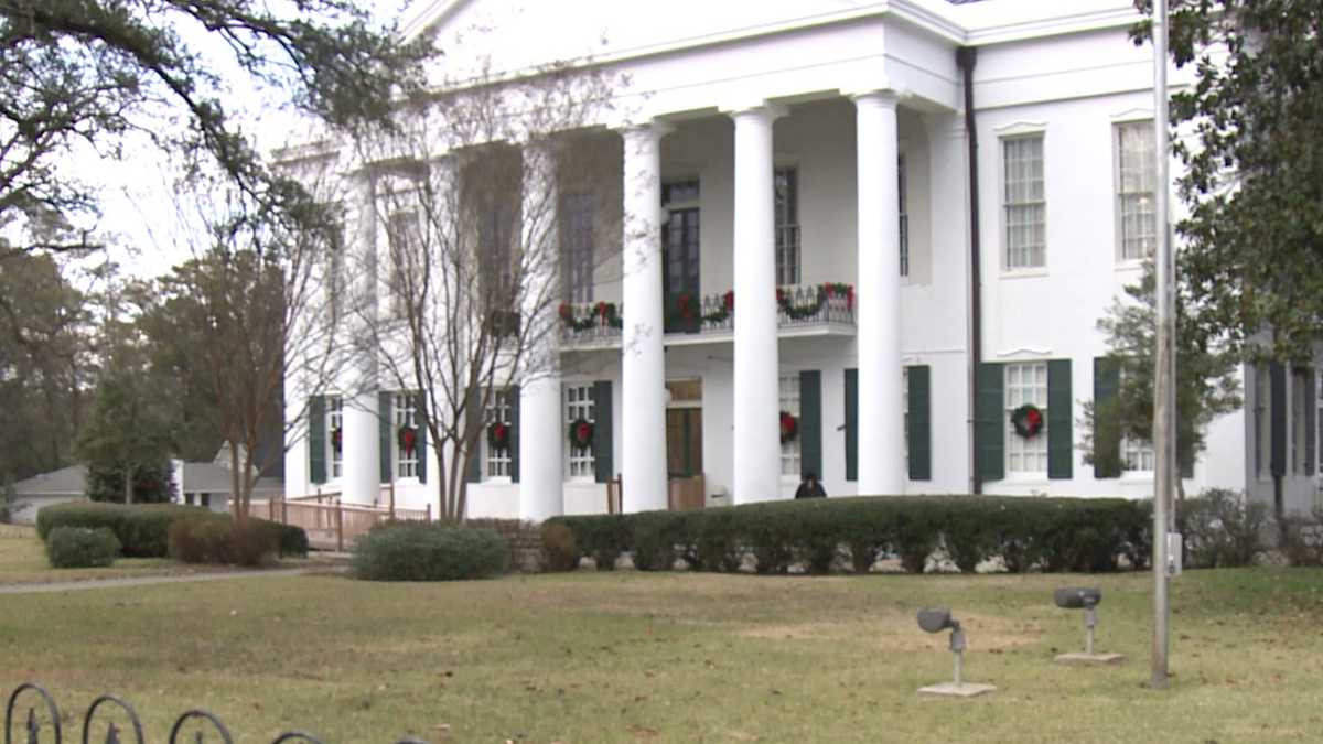 Hinds County courthouse in Raymond operating without heat to the building