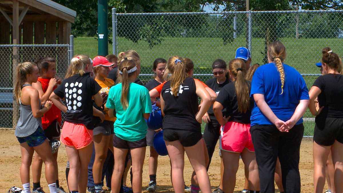 CollinsMaxwell softball surging