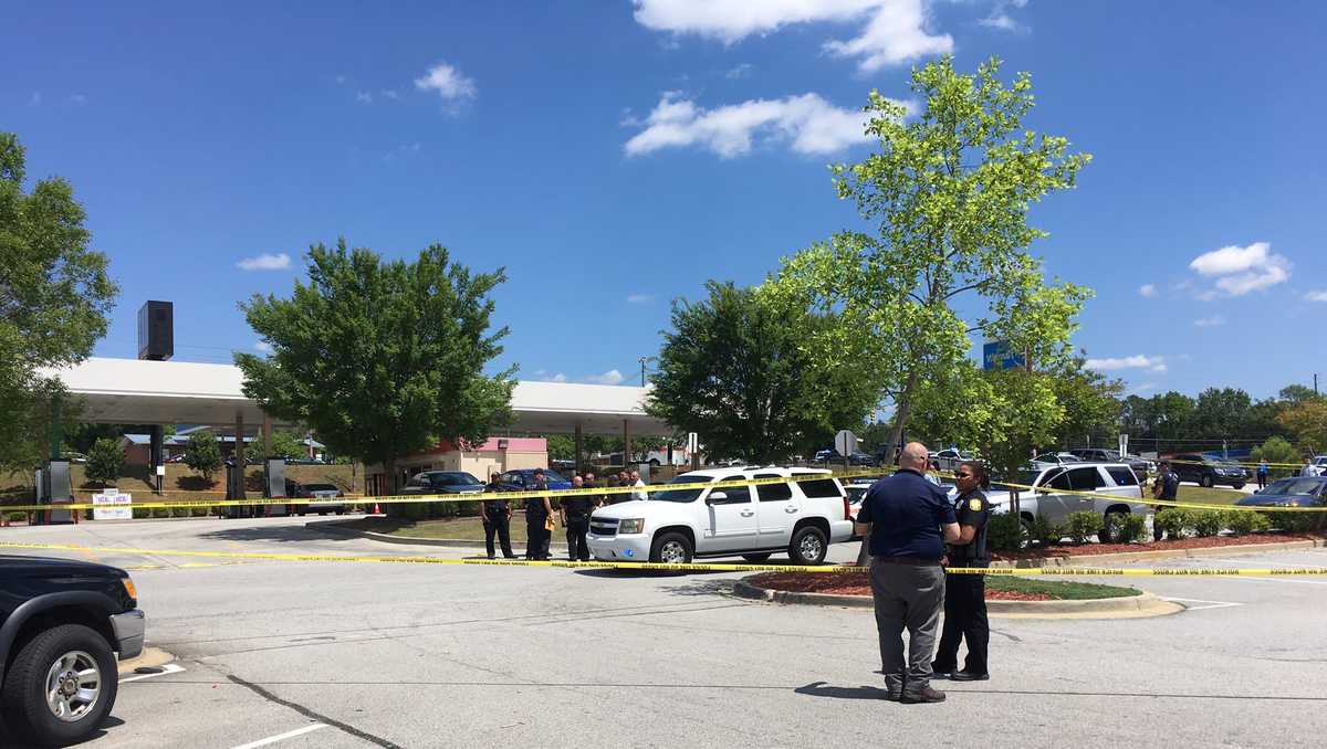 Police on scene of officerinvolved shooting near Walmart in Columbia