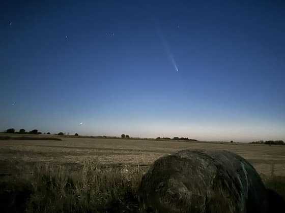 Photos: Iowans snap once-in-a-lifetime photos of Comet Tsuchinshan
