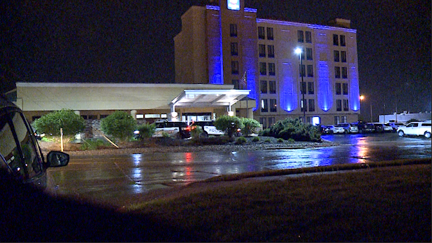 Police Woman Robs Omaha Comfort Inn