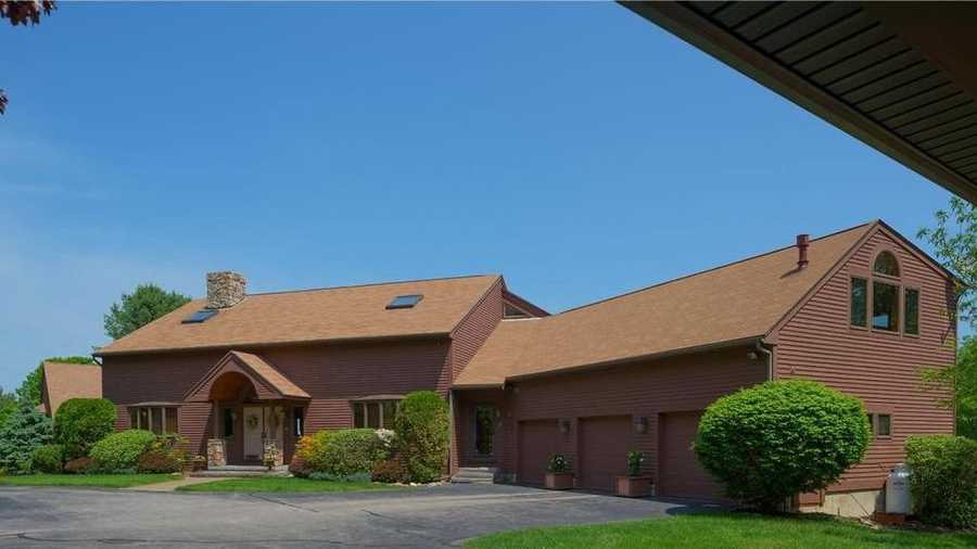 Mansion Monday Concord compound offers privacy and convenient access