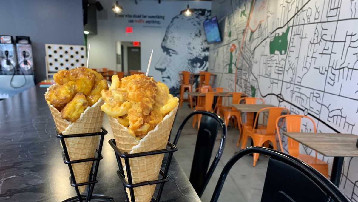 A new restaurant in Greater Cincinnati is serving up chicken n' waffle