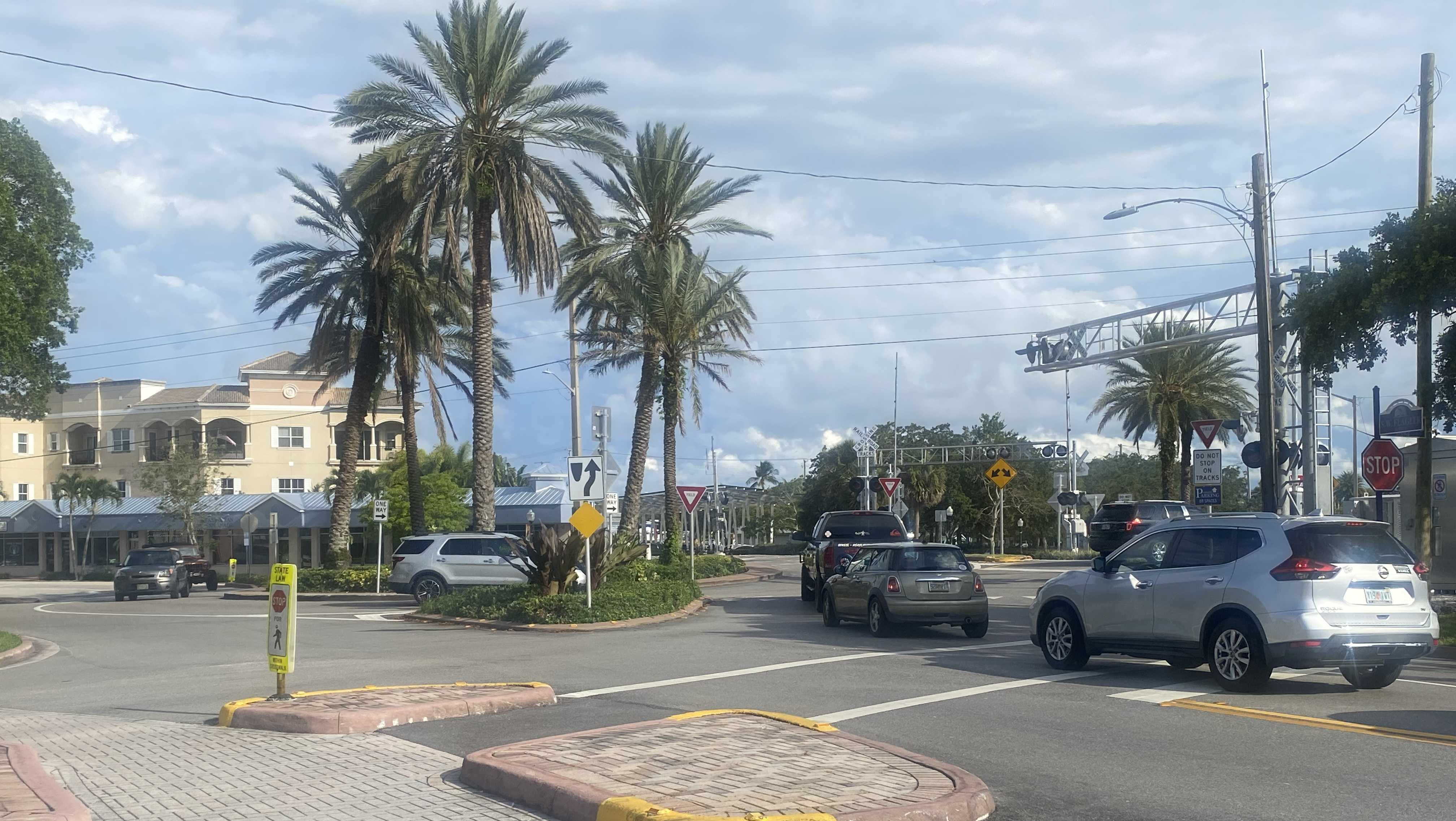 Florida mayor prepares for shut down of confusion corner - Vimarsana News