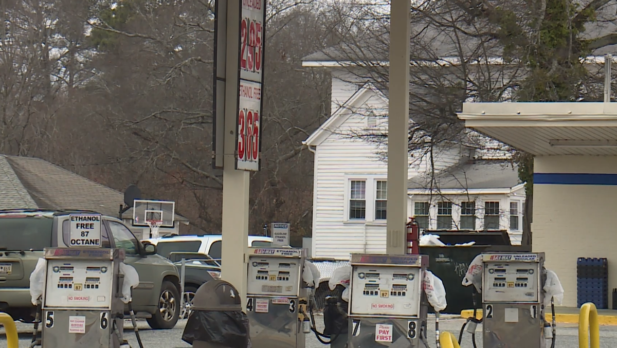 South Carolina State force gas station to stop selling gas