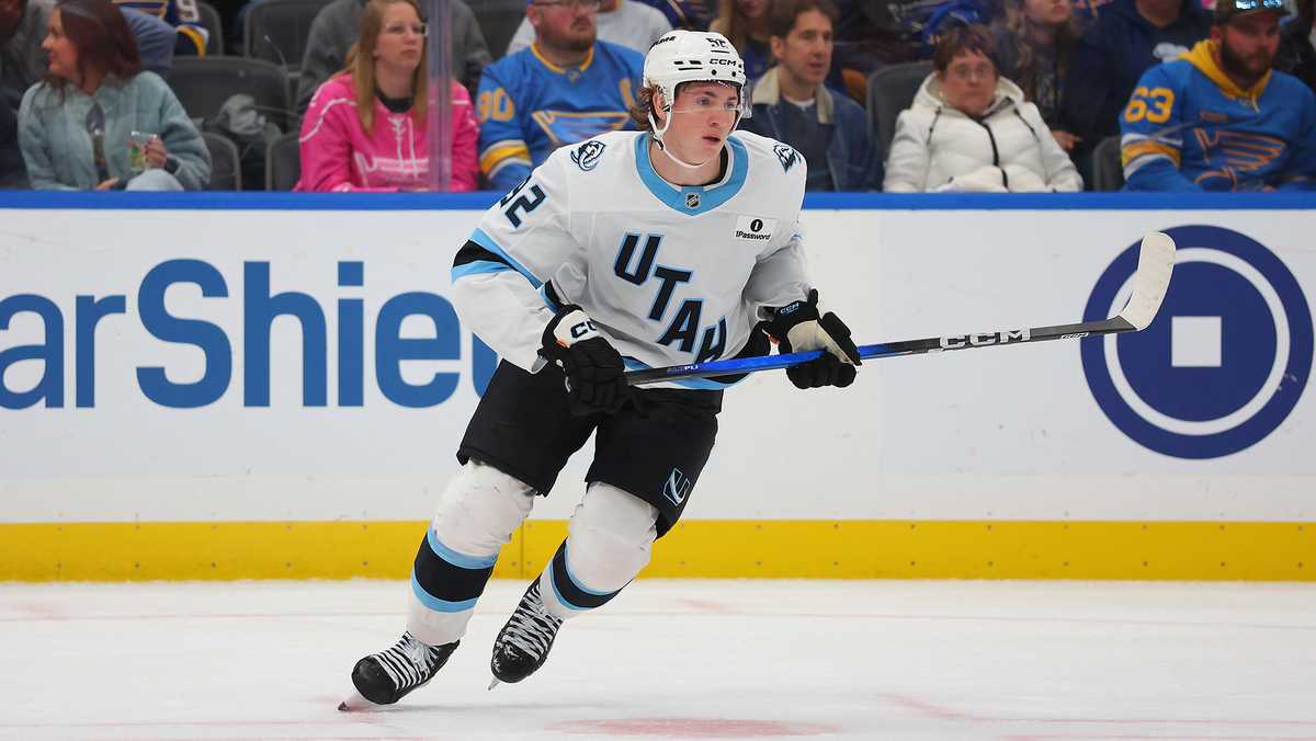 Logan Cooley of Western Pa. signs $80 million extension with NHL's Utah Mammoth