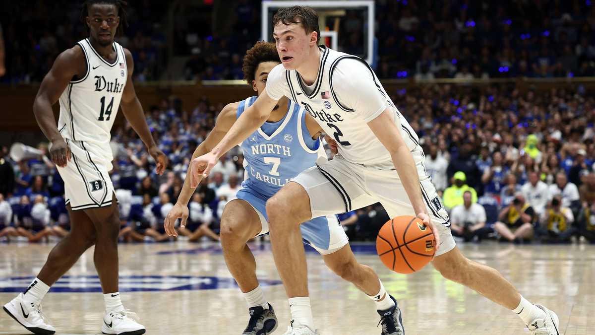 Cooper Flagg shines in his first Duke-North Carolina game