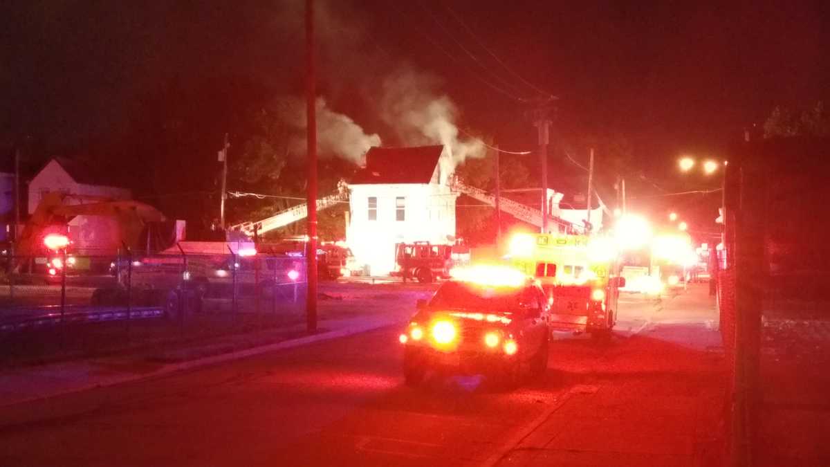 Firefighters use exterior attack on Northside vacant building fire