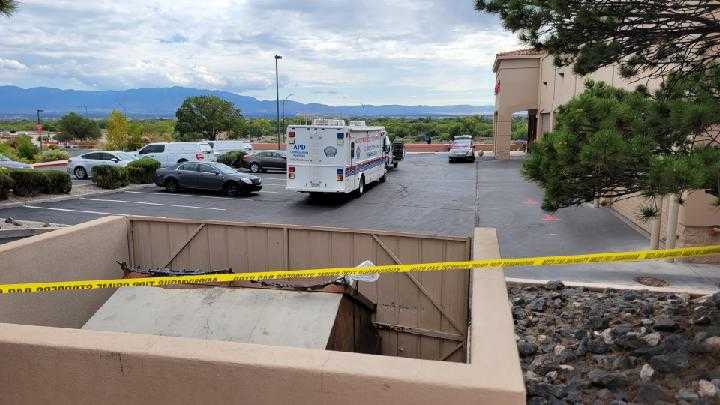 Albuquerque Police investigate homicide on Albuquerque's west side