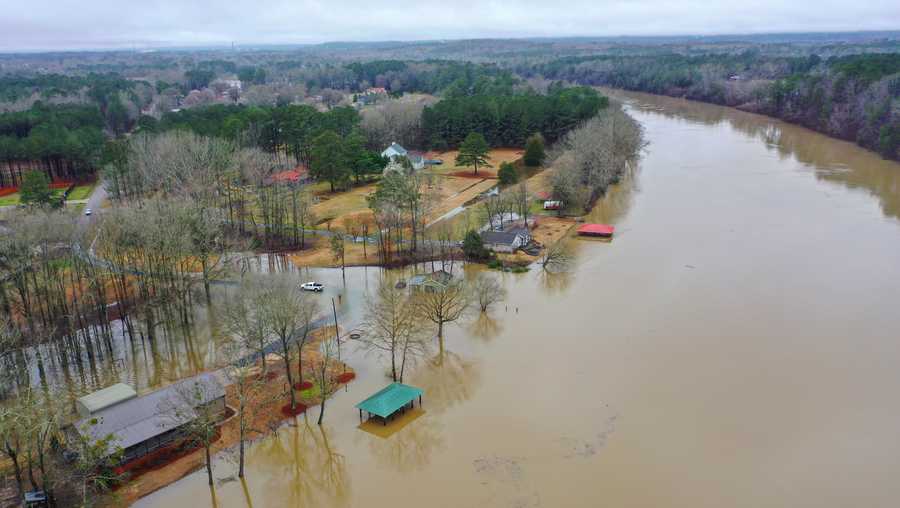 Flood warnings continue for Alabama rivers