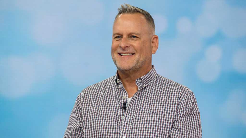 did dave coulier smoke cigarettes Reveals He Is an Alcoholic, Details Addiction Struggle 'Full House' Star Dave Coulier