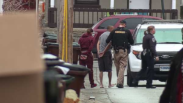 2 in custody following standoff in Northern Kentucky