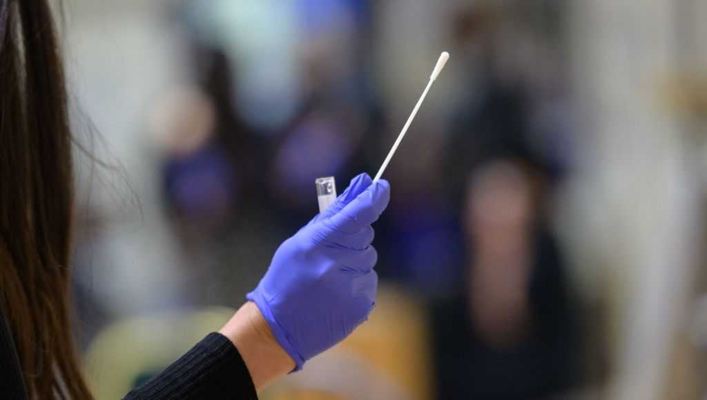Man sues UPMC over COVID test