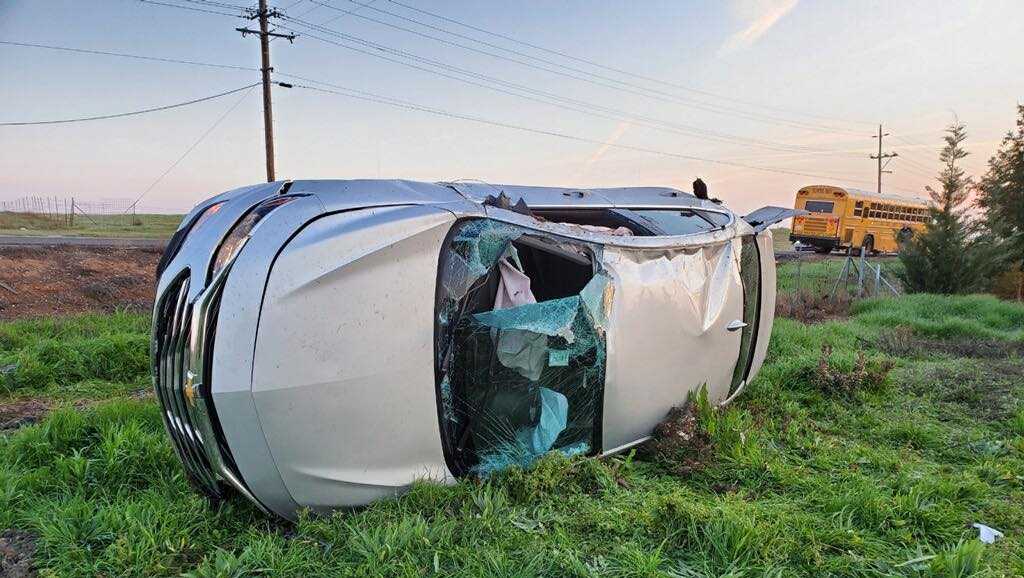 2 hurt in head-on crash involving school bus in Sacramento County