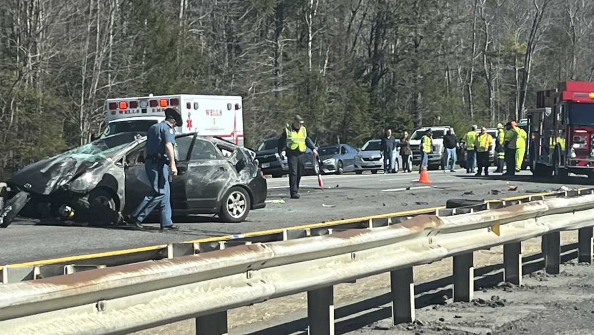 Crash snarls traffic on Maine Turnpike in Wells Friday morning – WMTW Portland