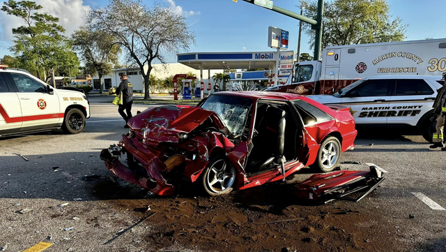 Multiple injured when car and transit bus collide in Florida - Vimarsana News