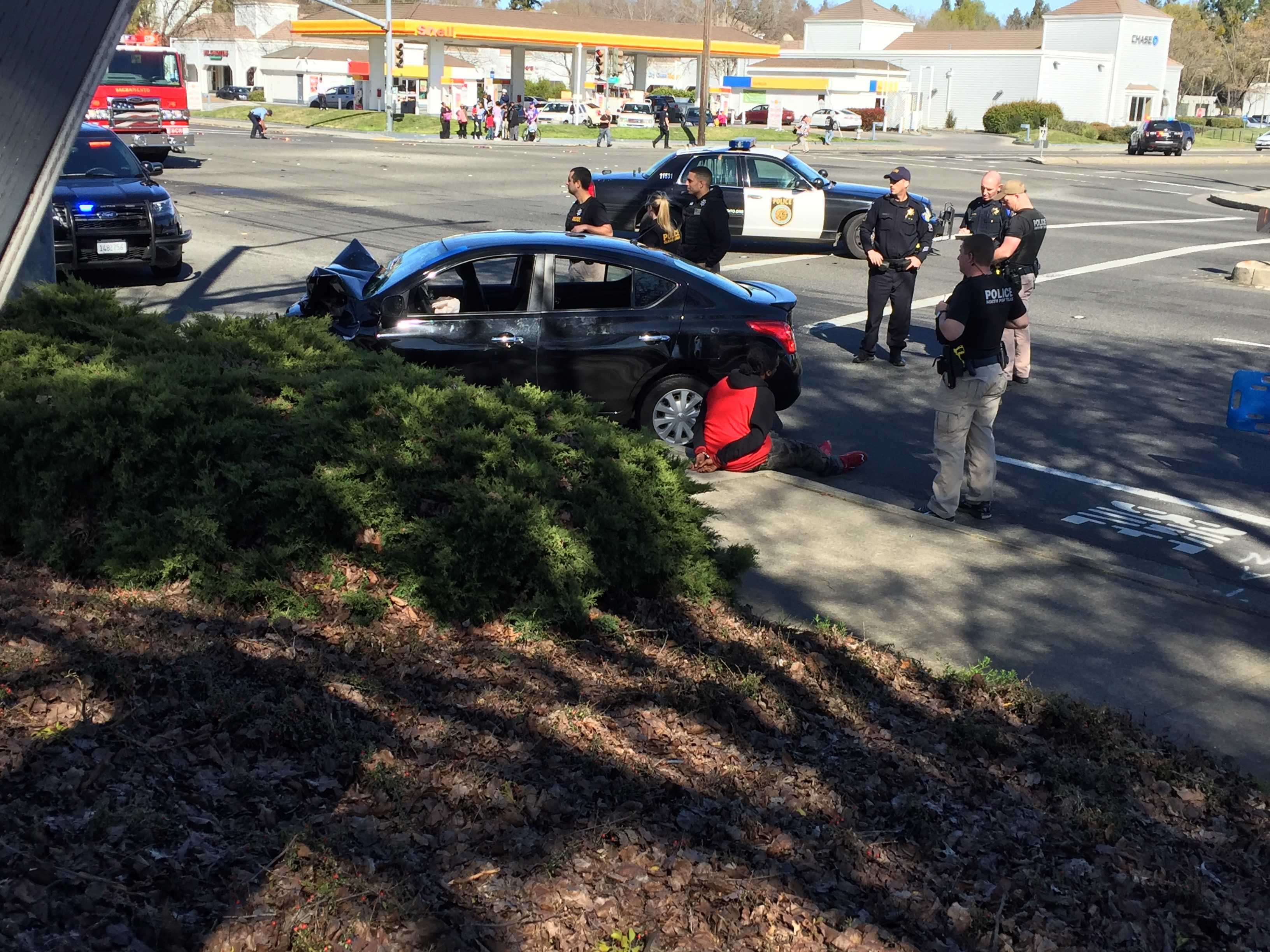 5 Injured After Police Chase Ends In Crash At Sacramento Intersection