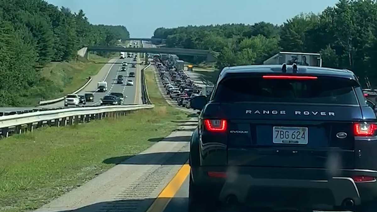 Six people injured in serious crash on Maine Turnpike between York, Wells