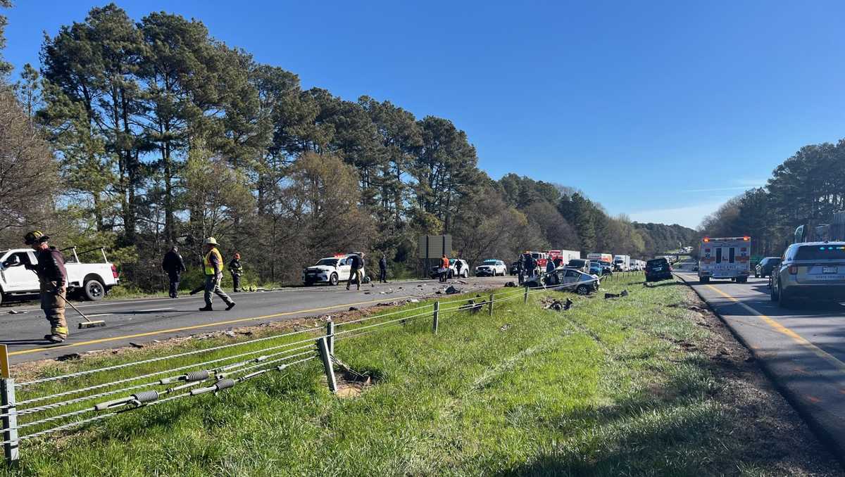 Two medical helicopters land after two crashes on I-85 south near state line, officials say