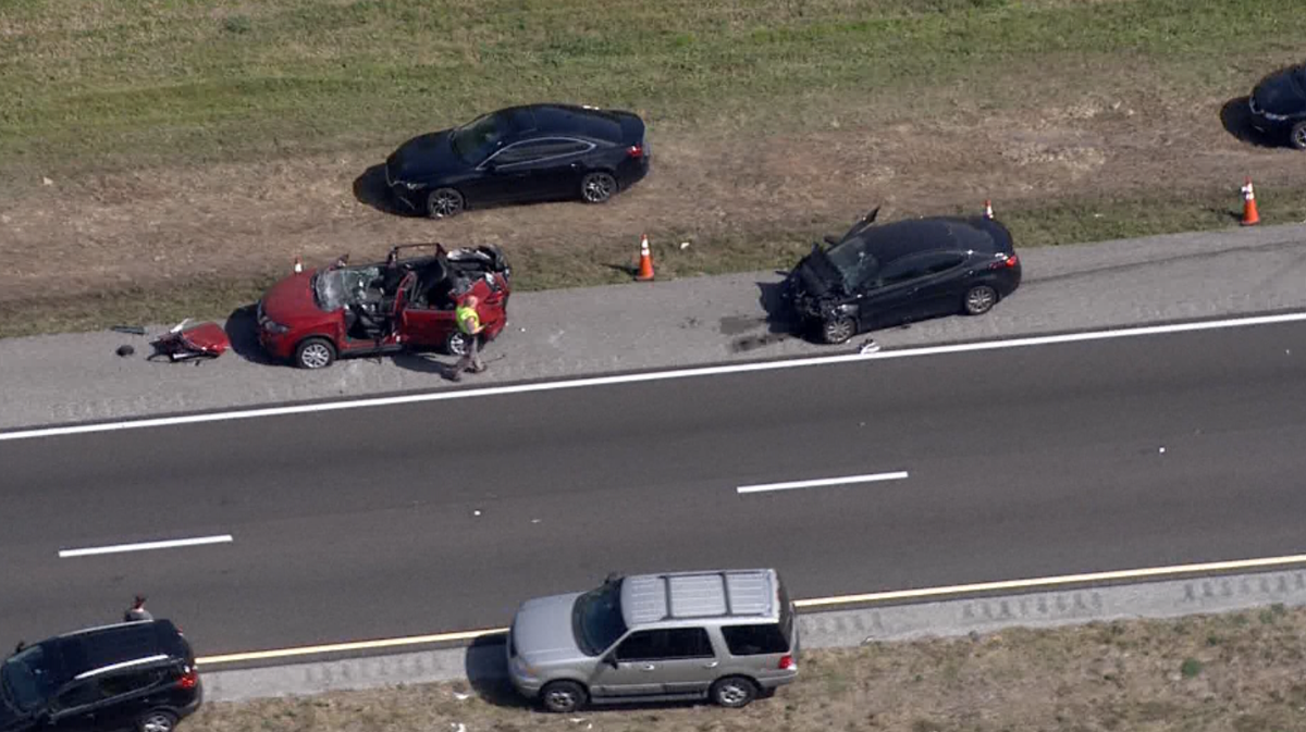 1 Dead Multiple People Injured In 4 Vehicle Crash On Sr 528