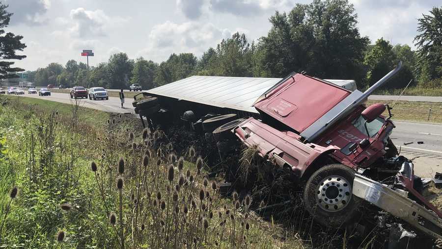 crash on i-65 near austin, in results in serious injury, long traffic delays