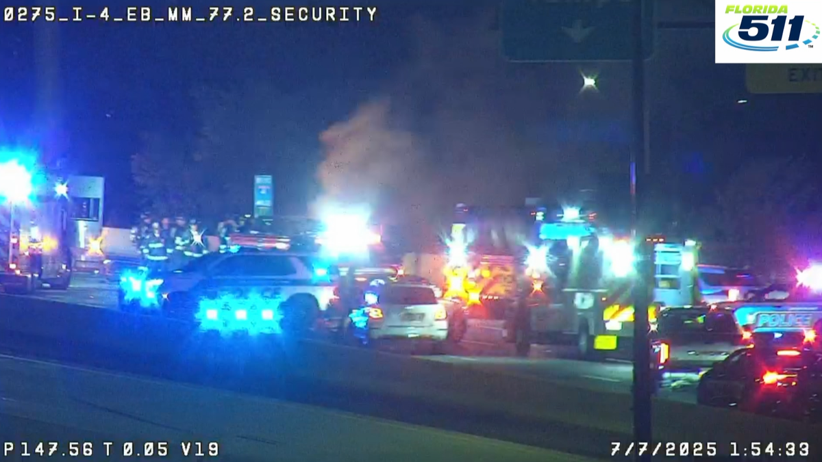 Fiery, deadly crash shuts down part of I-4 in Orlando at Conroy Road