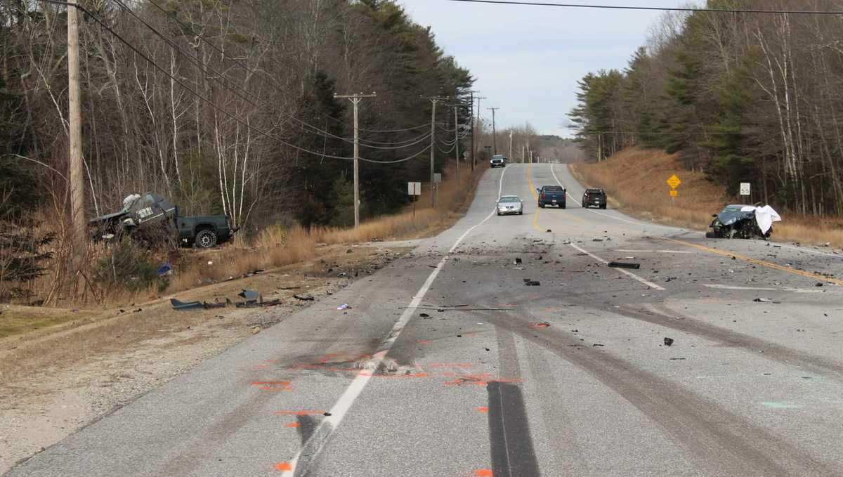 Person killed, 2 injured in headon crash in Turner