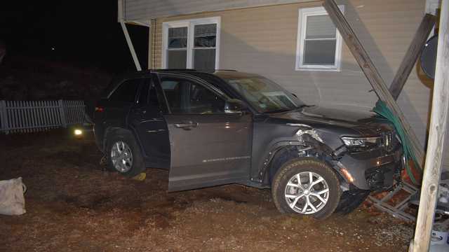 Mass. man charged with OUI after crashing SUV into Dudley home - Vimarsana News