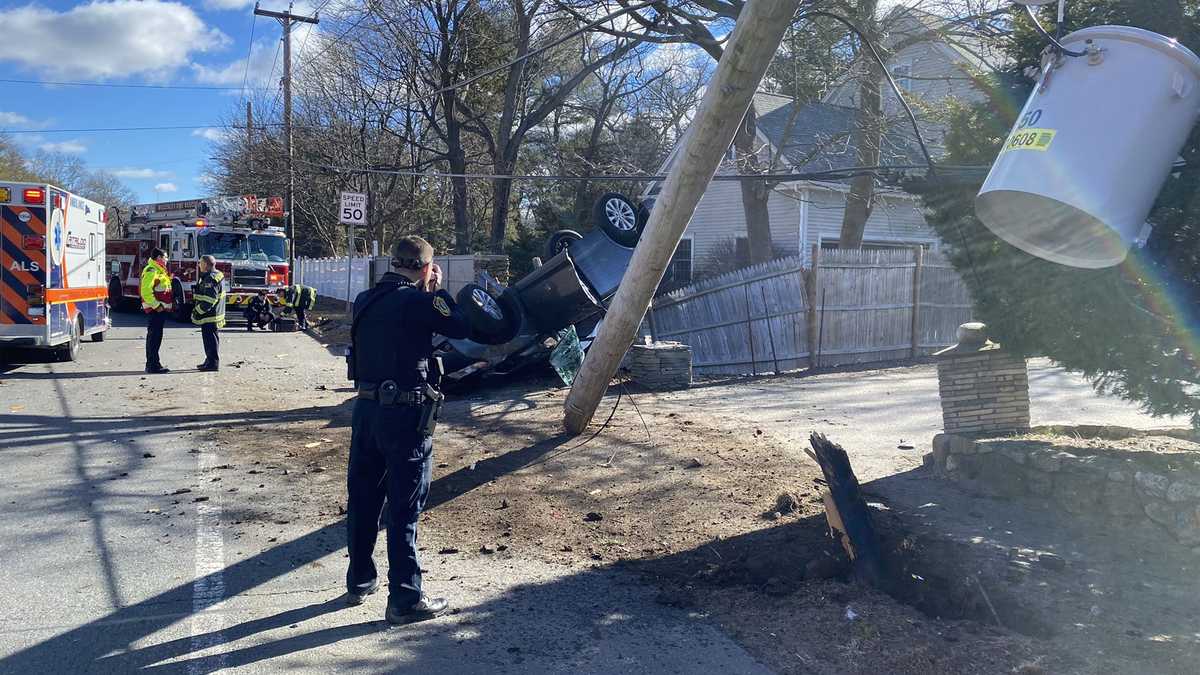 Driver seriously injured in crash along Route 9 in Wellesley
