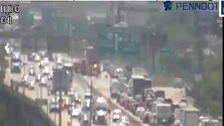 Crash causing major delays on I-83 in Dauphin County, Pa. - Vimarsana News