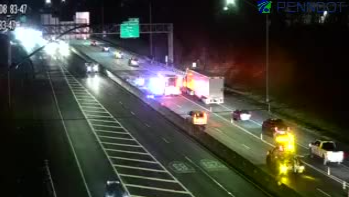 Crash partially blocking traffic on Interstate 83 in Dauphin County, Pa.