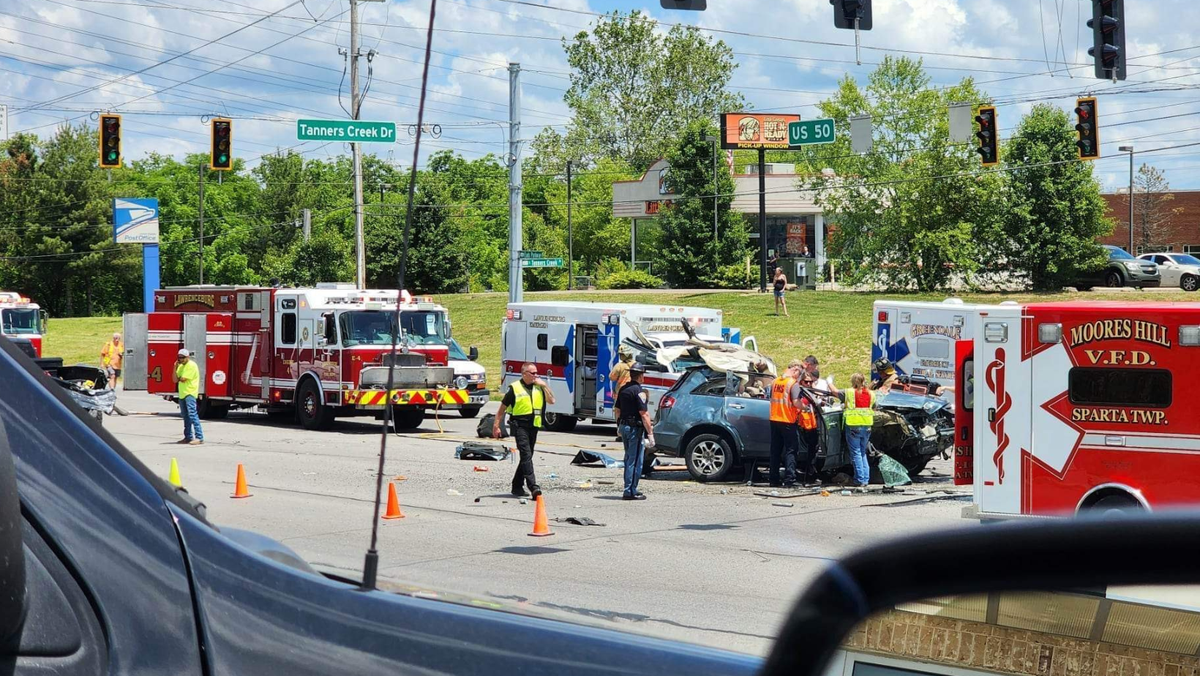 FD: 2 taken to hospital after 7-vehicle crash in Lawrenceburg