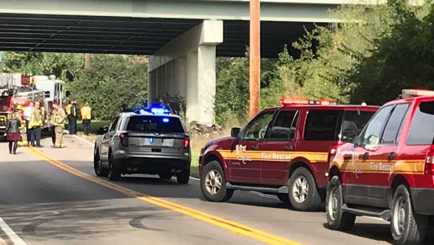 Police: 1 dead after car drives off interstate, splits in two in West ...