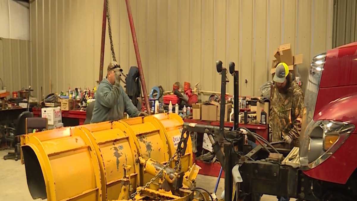 Crawford County road crews on standby for winter weather