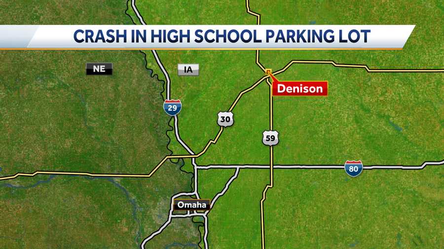2 crawford county teens crash in parking lot
