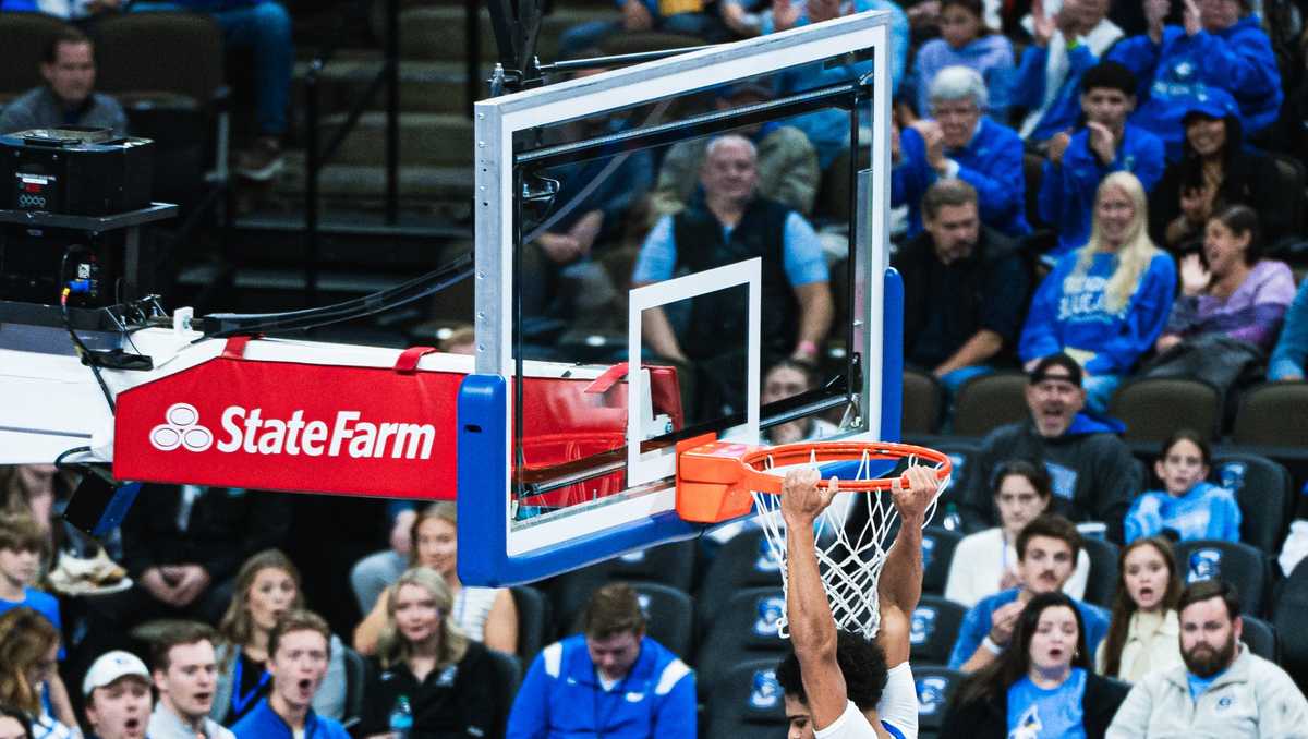 Creighton basketball coach Greg McDermott celebrates 500 career Division I wins after CU defeats South Dakota